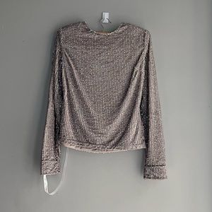 NWT|Peace+Love Lilac Sequin Top| Size US 0


35